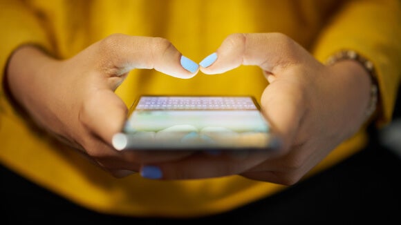 woman-typing-phone-message-on-social-network-at-night woman-typing-phone-message-on-social-network-at-night